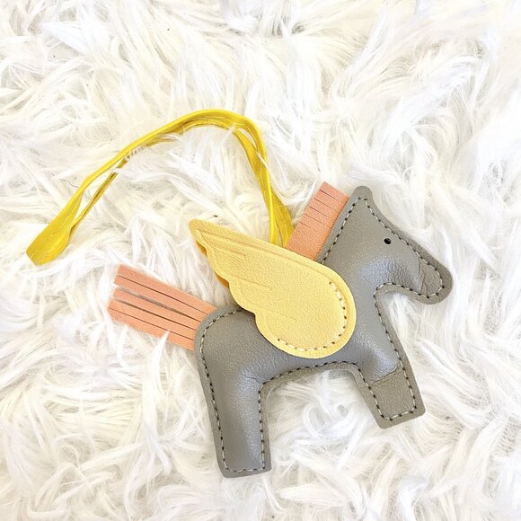 Gray Pegasus Bag Charm or Keychain - Picture 3 of 3